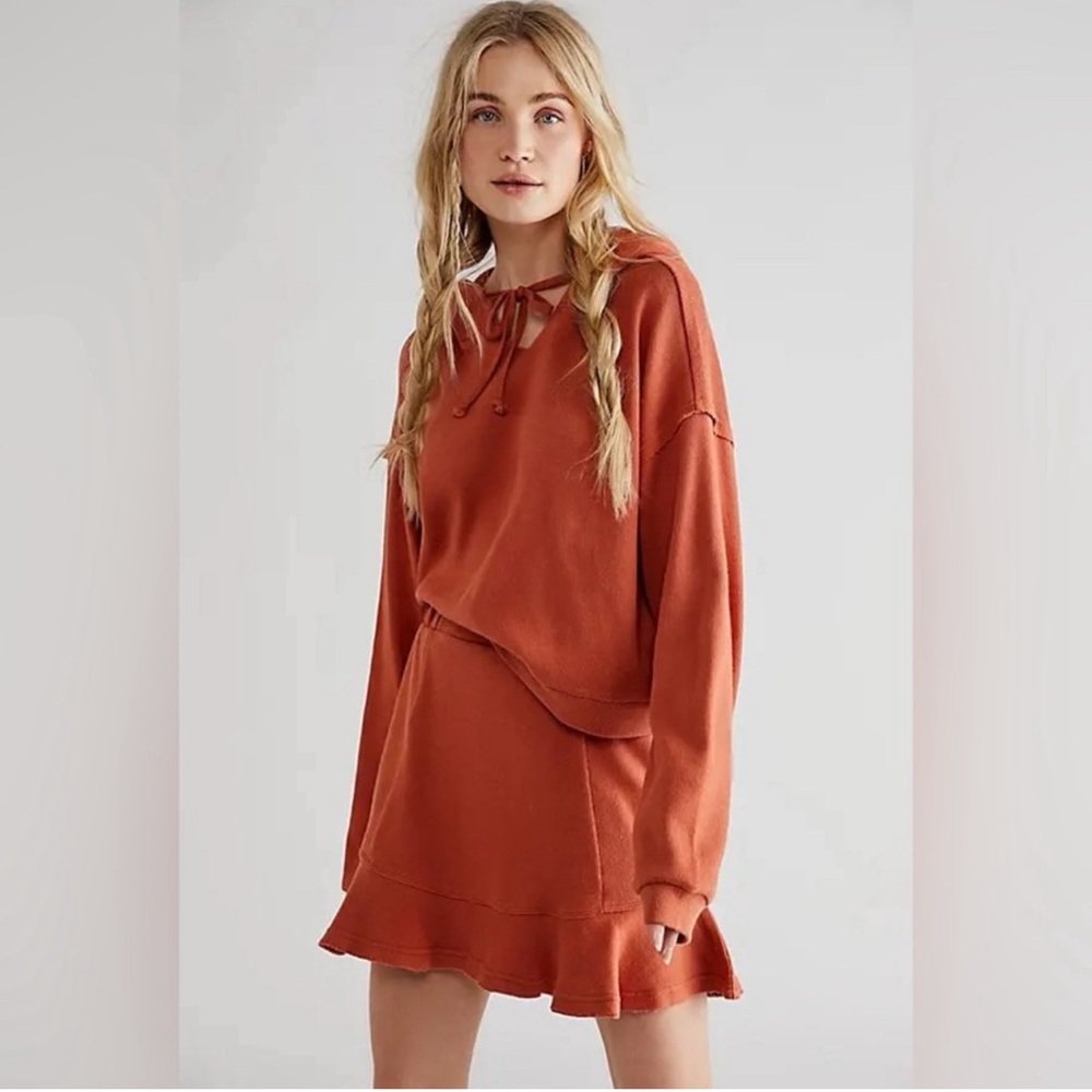 ✨Rare✨Free People Beach two piece set. Sweater and skirt Size S Rust Orange NWT